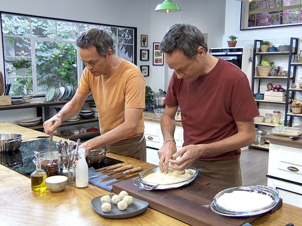 Torres en la cocina - Croquetas de Arroz, Bombas con Salsa de Huevo Frito