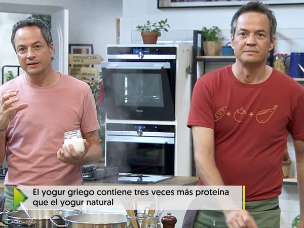 Torres en la cocina - Pasta Con Berenjena y Pollo Guisado Con Melaza