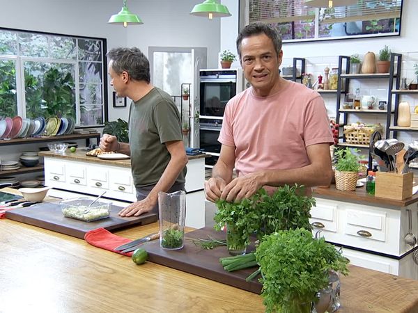 Torres en la cocina - Pollo Con Salsa de Cacahuetes, Arroz Verde y Ensalda