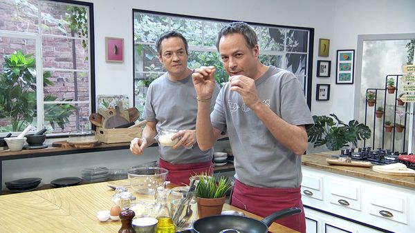 Torres en la cocina - Tartaletas de Espárragos, Rape Picantón