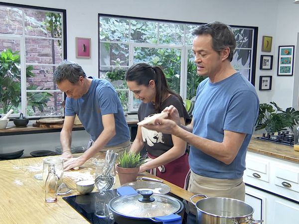 Torres en la cocina - Pollo al Limón Con Ñoquis y Crujientes de Plátano y Chocolate