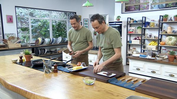 Torres en la cocina - Garbanzos a la Mediterránea y Bacalao con Habitas y Miel