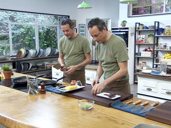 Torres en la cocina - Garbanzos a la Mediterránea y Bacalao con Habitas y Miel