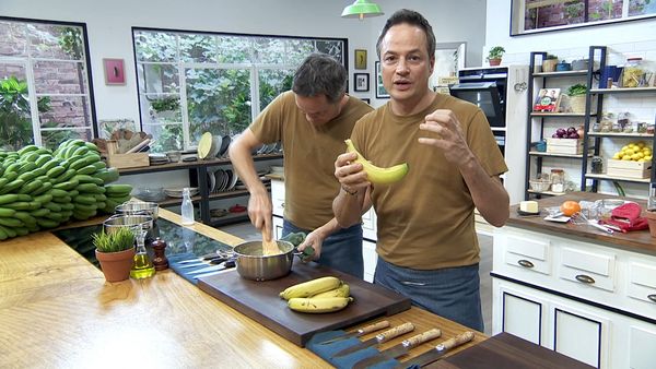 Torres en la cocina - Fideos a la Cazuela, Buñuelos de Tofe de Plátano