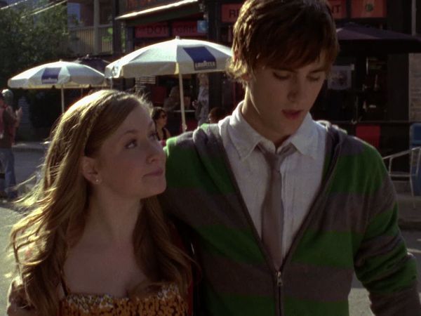 Degrassi: The Next Generation - Somebody (aka Love Games - US)