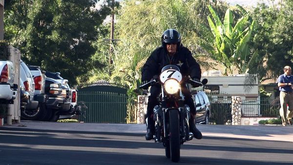 Storage Wars - Make It Rain, Girl