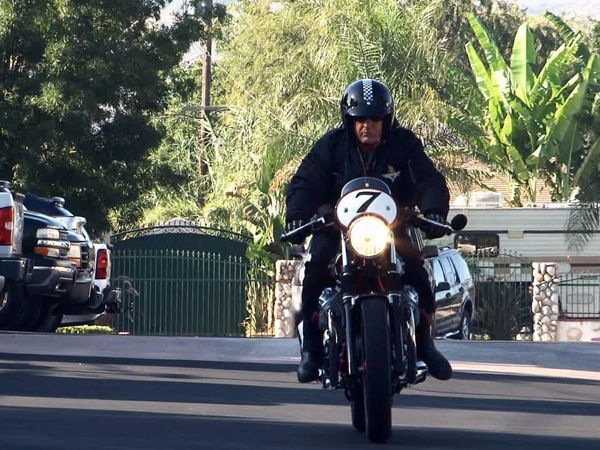Storage Wars - Make It Rain, Girl