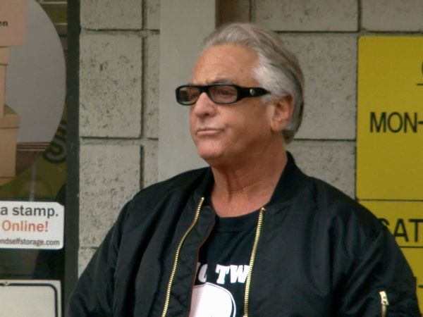 Storage Wars - Santa Ana Street Fight
