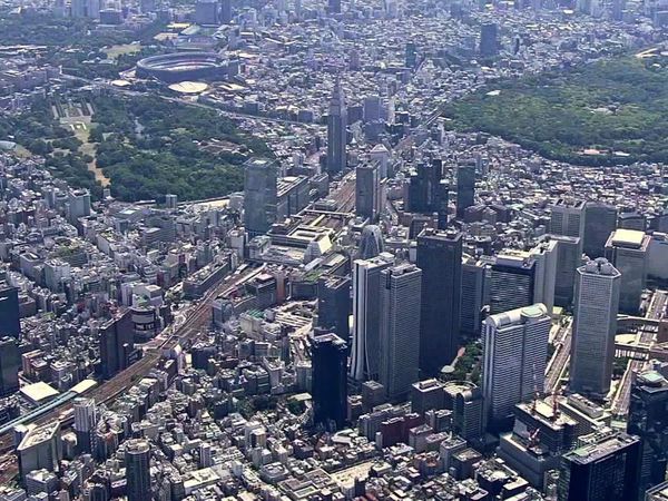 Giant Hubs - Shinjuku Station