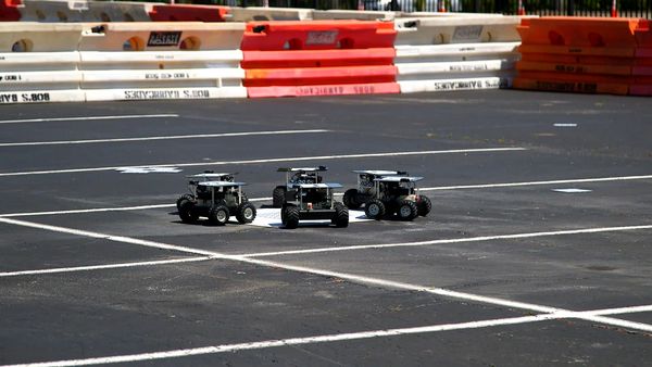 Xploration Outer Space - Space Bots