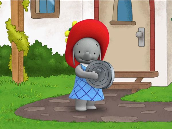 Ella The Elephant - Ella’s Dance Off // Picture This
