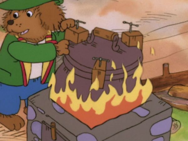 The Busy World of Richard Scarry - Bananas the Magician // The First Horseless Carriage // Princess Hilda