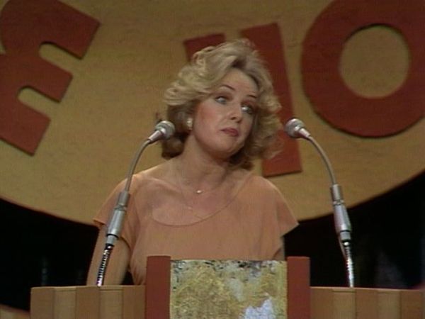 The Dean Martin Celebrity Roasts - Ted Knight (3/2/1977)
