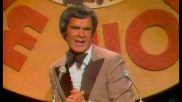 The Dean Martin Celebrity Roasts - Dennis Weaver (4/27/1976)