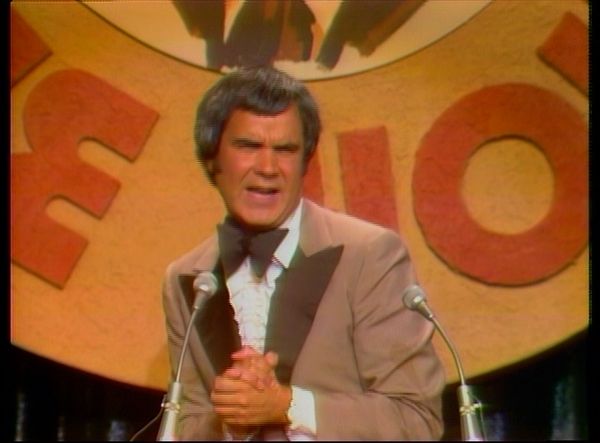 The Dean Martin Celebrity Roasts - Dennis Weaver (4/27/1976)