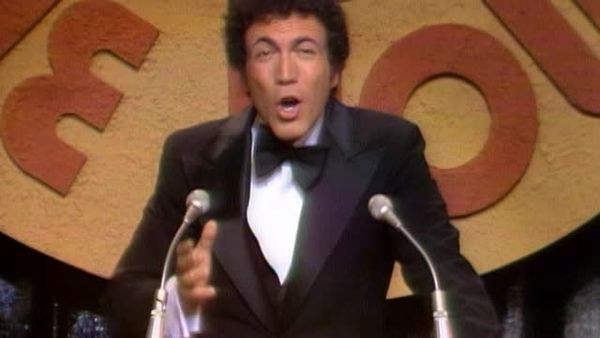 The Dean Martin Celebrity Roasts - Valerie Harper (11/20/1975)