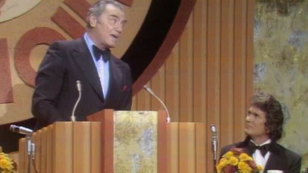 The Dean Martin Celebrity Roasts - Michael Landon (5/16/1975)