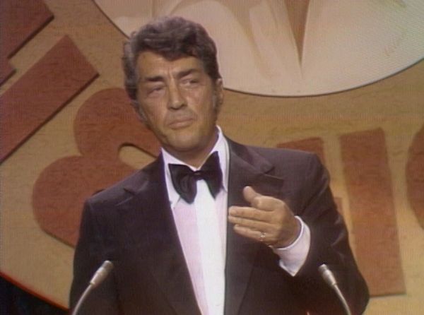 The Dean Martin Celebrity Roasts - Telly Savalas (11/15/1974)