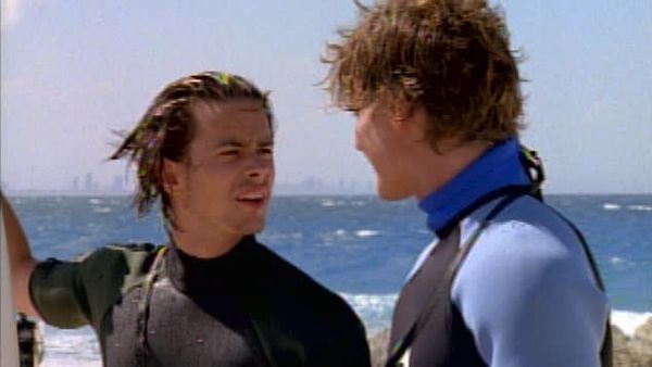 Flipper: The New Adventures - Surf Gang