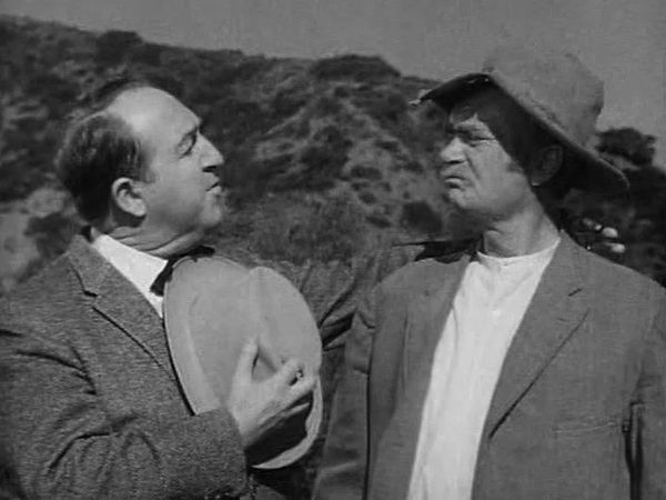 The Beverly Hillbillies - Jed Buys The Freeway