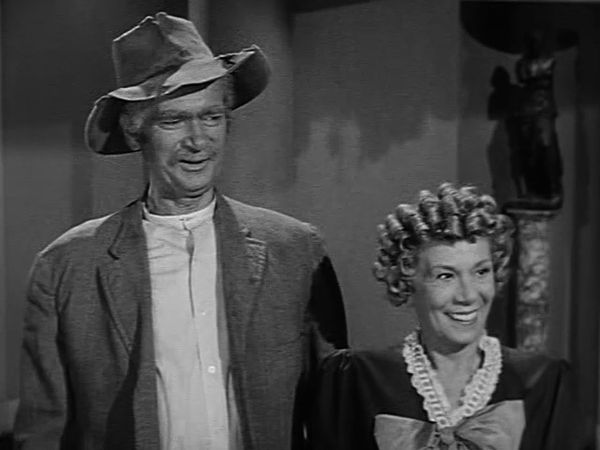 The Beverly Hillbillies - The Psychiatrist Gets Clampetted