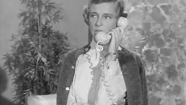 The Beverly Hillbillies - The Clampetts Meet Mrs Drysdale