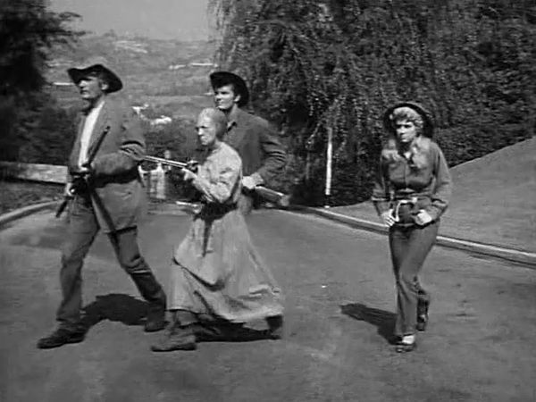 The Beverly Hillbillies - The Great Feud