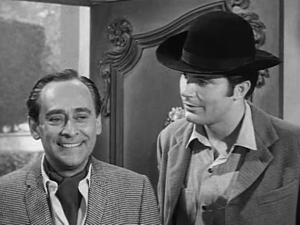 The Beverly Hillbillies - Elly Races Jethrine