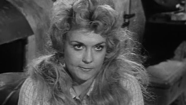 The Beverly Hillbillies - Getting Settled