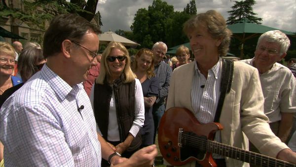 Antiques Roadshow UK - Hampton Court Castle 1