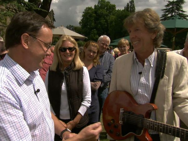 Antiques Roadshow UK - Hampton Court Castle 1
