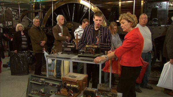Antiques Roadshow UK - Swindon 2