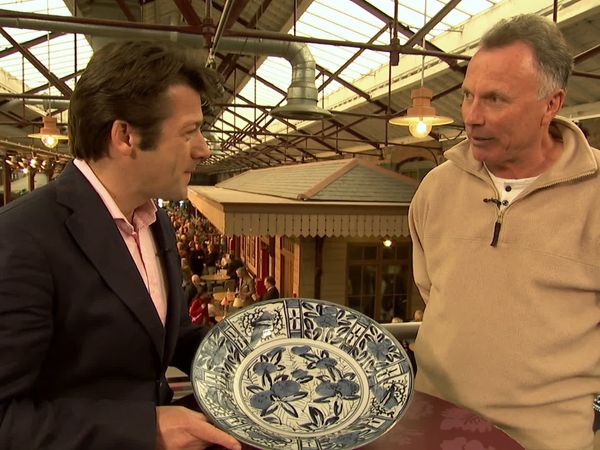 Antiques Roadshow UK - Swindon 1