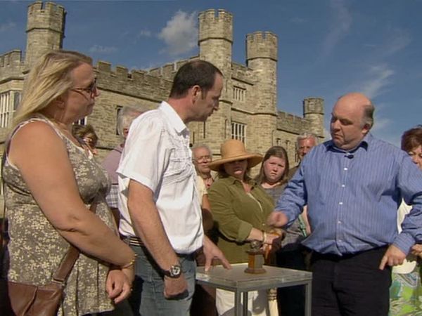 Antiques Roadshow UK - Leeds Castle - Part 2