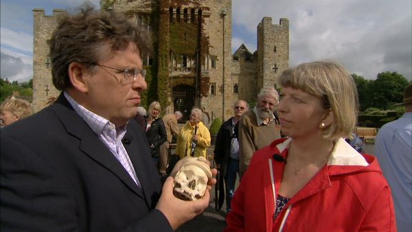 Antiques Roadshow UK - Hever Castle 1