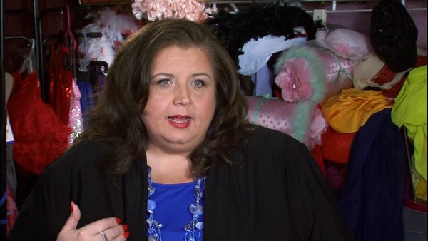 Dance Moms - The Competition Begins