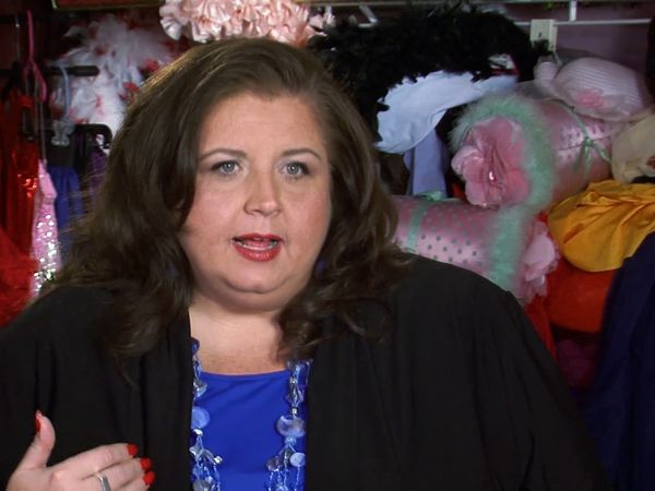 Dance Moms - The Competition Begins