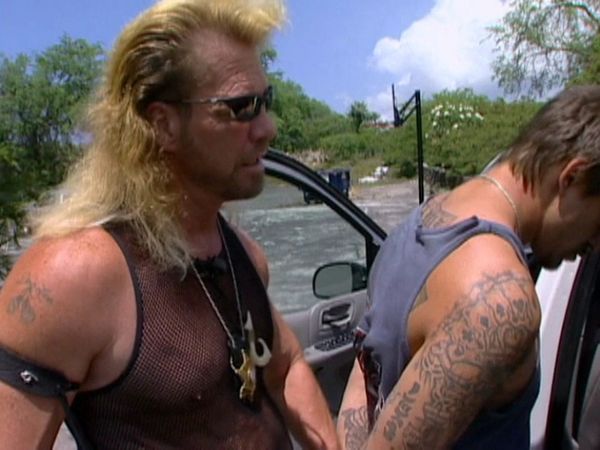 Dog, el cazarrecompensas - Conoce a los Chapman