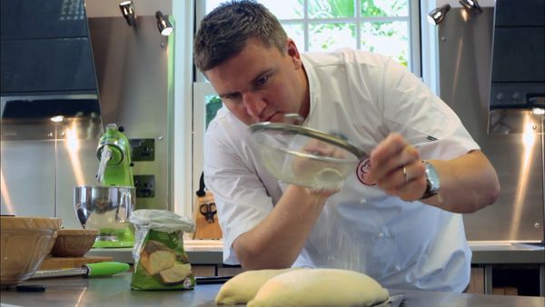 Britain's Best Bakery - Episode 24