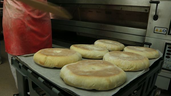 Britain's Best Bakery - Episode 2