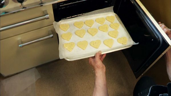 Britain's Best Bakery - Episode 10