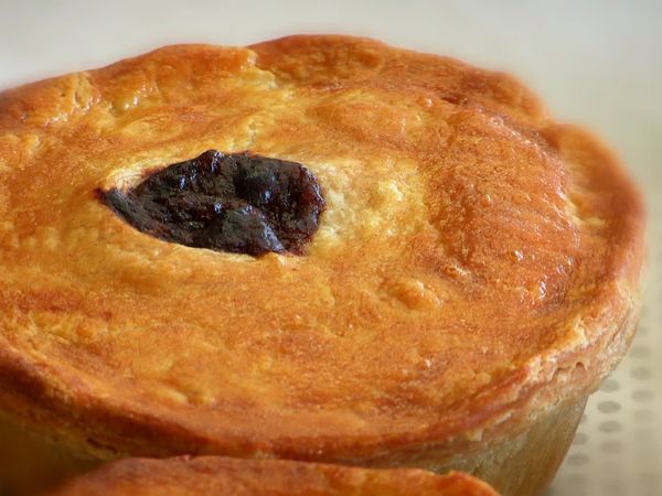 Britain's Best Bakery - Episode 16