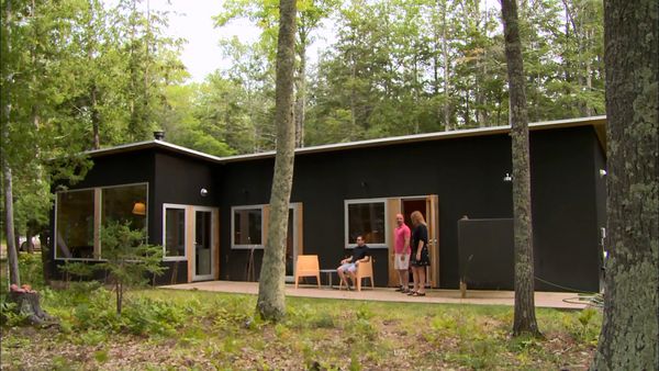 Tiny House Hunting - Luxury Micro Cabins in Wisconsin