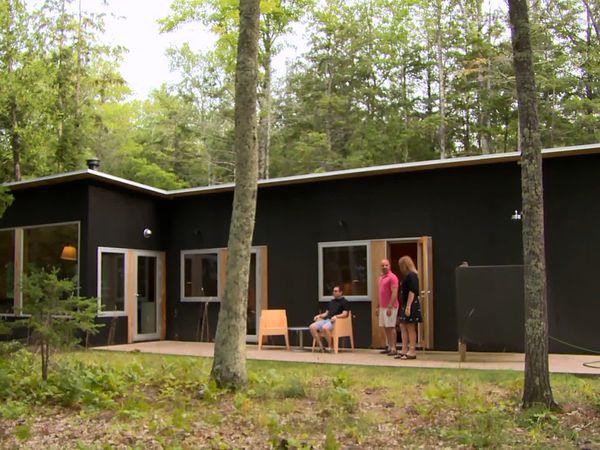 Tiny House Hunting - Luxury Micro Cabins in Wisconsin