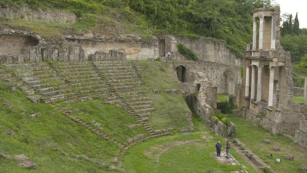 Ocean Treks With Jeff Corwin - Tuscan Adventure