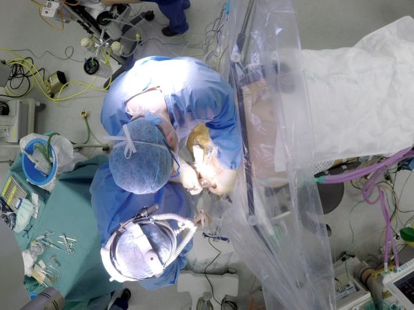 Surgeons: At the Edge of Life - One False Move