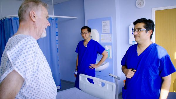 Surgeons: At the Edge of Life - Last Chance Saloon