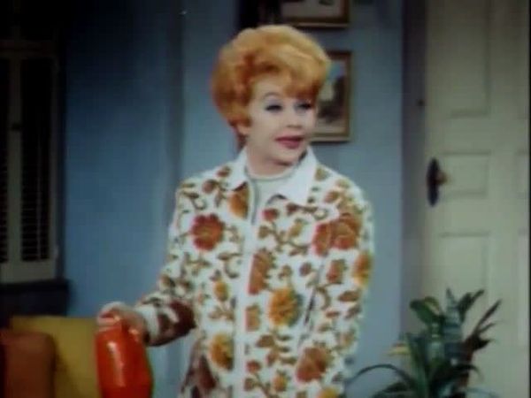 The Lucy Show - Lucy Meets Sheldon Leonard