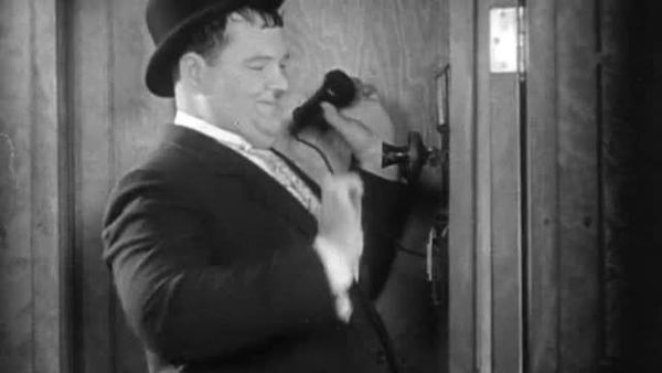 Laurel & Hardy - Blotto