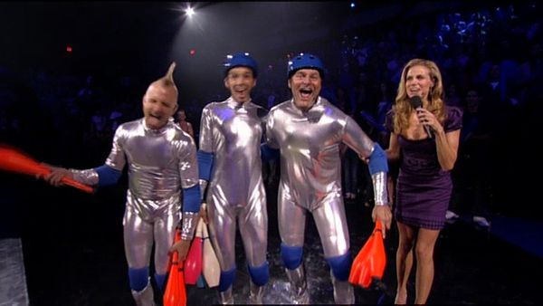 Hole in the Wall - Trapezoid Vs. Cirque Du Inferno